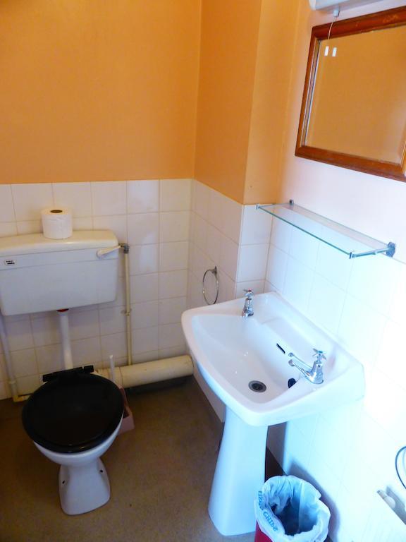 Hotel Dinara Бирмингам Стая снимка